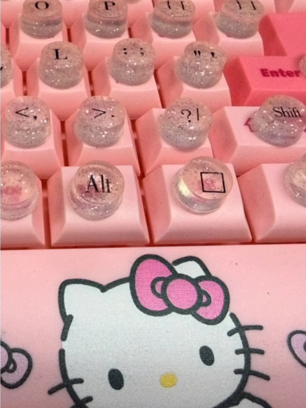 Hello Kitty Pink Keyboard and Matching Mouse Pad Set